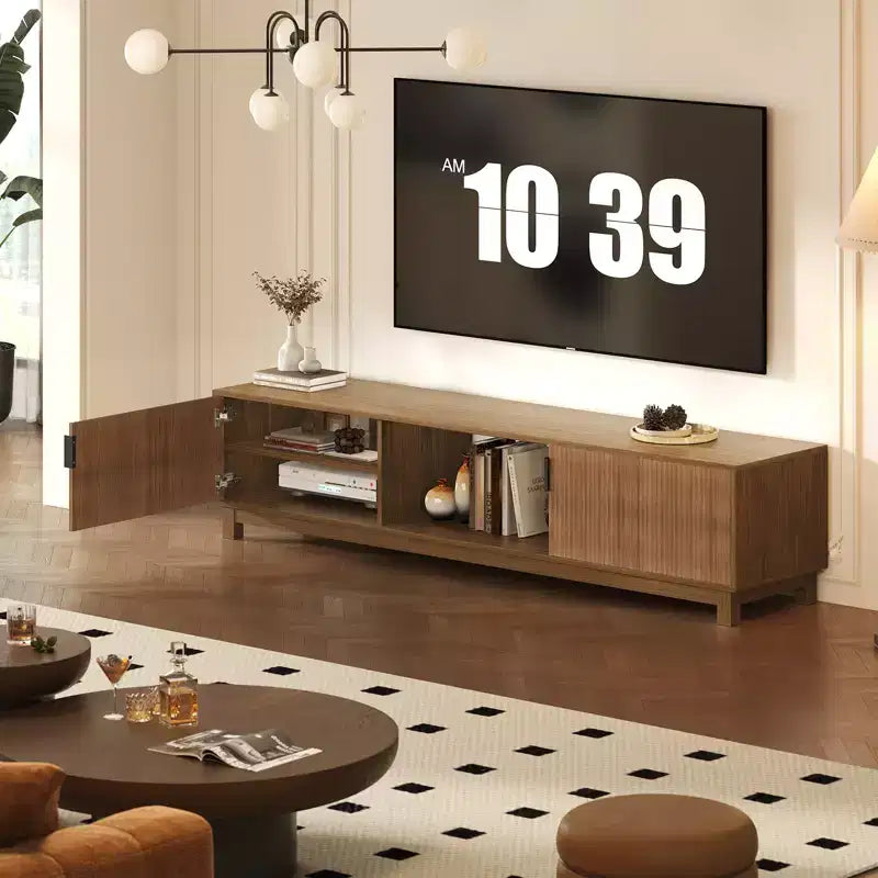 Meuble TV bas moderne de style médiéval