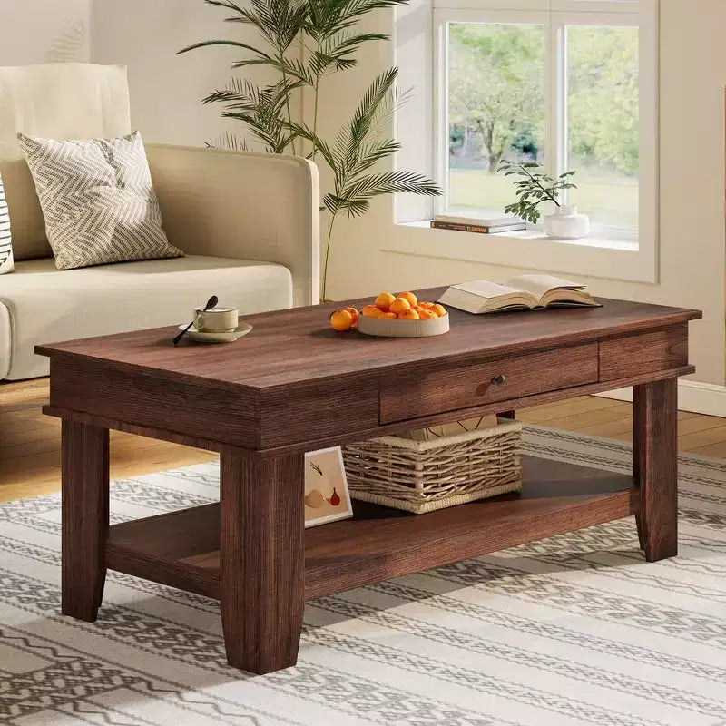Table basse rustique en noyer