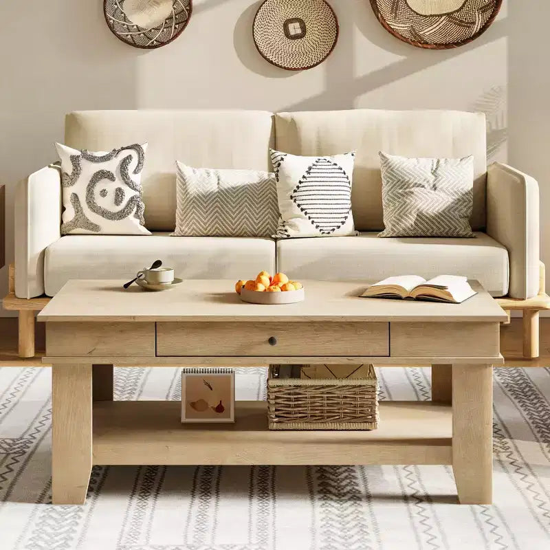 Table basse rustique en noyer