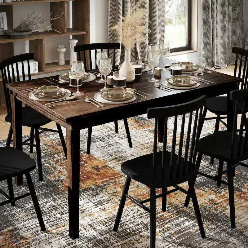 Table à manger en bois pieds coniques